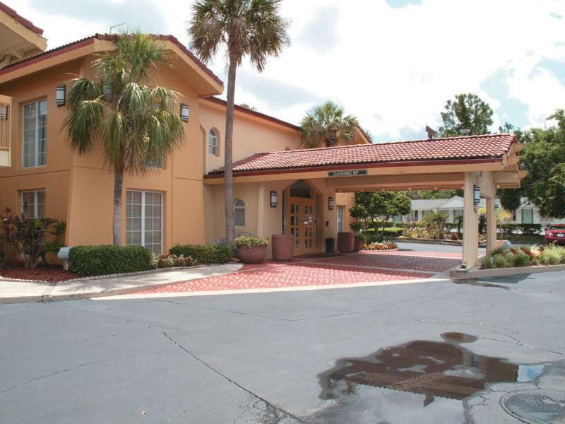 Days Inn by Wyndham Jacksonville Baymeadows Main image 2